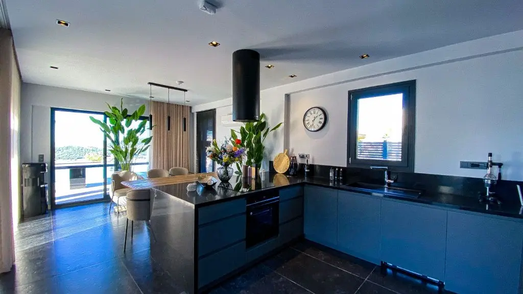 Modern kitchen